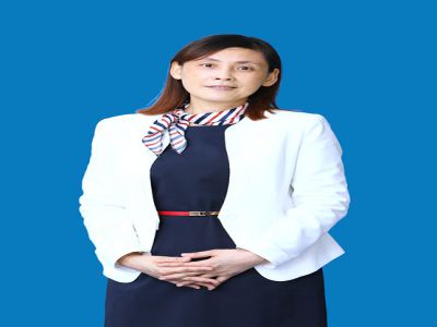 袁利平：遠(yuǎn)恒佳學(xué)校小學(xué)部校長，中學(xué)高級教師，重慶市數(shù)學(xué)學(xué)科名師、重慶市教師培訓(xùn)專家團(tuán)隊(duì)成員、重慶市骨干教師，獲重慶市政府頒發(fā)的教學(xué)成果獎(jiǎng)、國家級課題研究一等獎(jiǎng)、重慶市優(yōu)課一等獎(jiǎng)