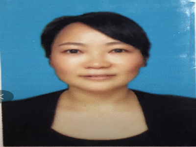 耿幽竹:女 ,彝族 ,15年的高中物理教學(xué)經(jīng)歷，帶過5屆高三，三屆帶火箭班及復(fù)讀班，曾擔(dān)任物理教研組長。多次榮獲達(dá)州市市級優(yōu)秀教師，多次榮獲市級校級賽課一等獎(jiǎng)